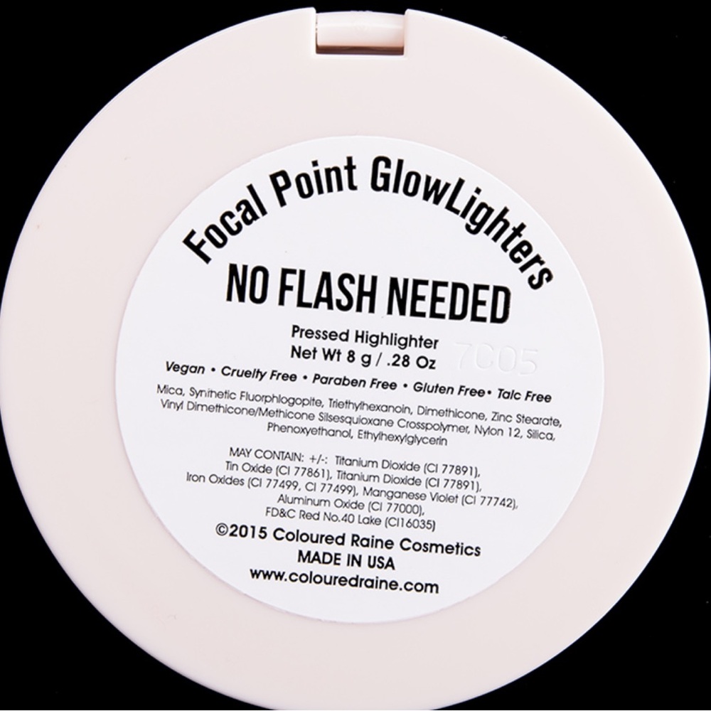 Coloured Raine Focal Point Glowlighter ‘No Flash Needed’ Pressed Highlighter - Picture 4 of 9